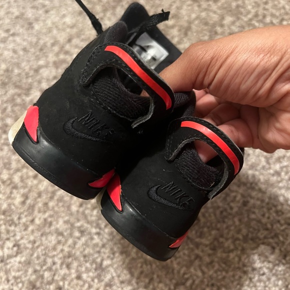 Toddler Jordan Size 6C - Picture 3 of 6